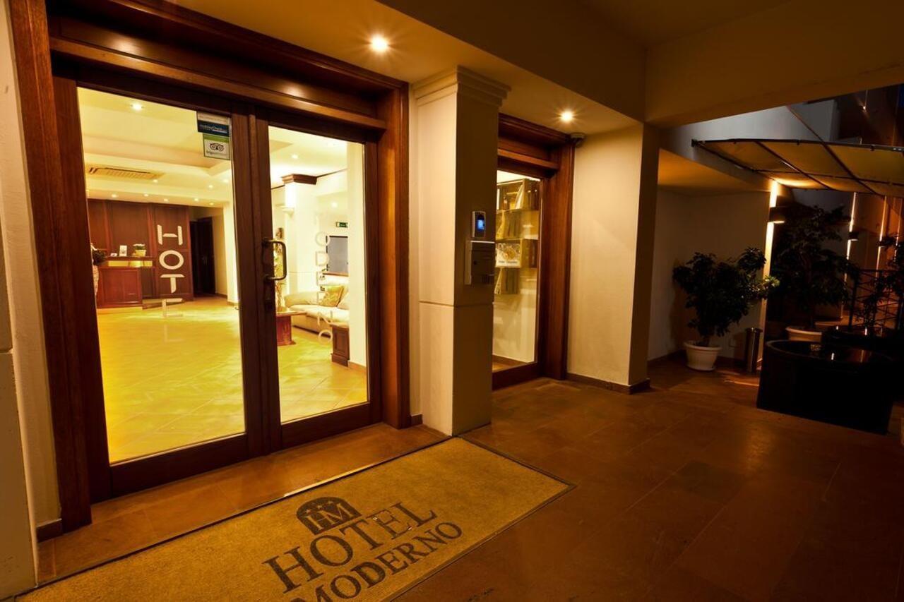 Hotel Moderno Olbia Exterior photo