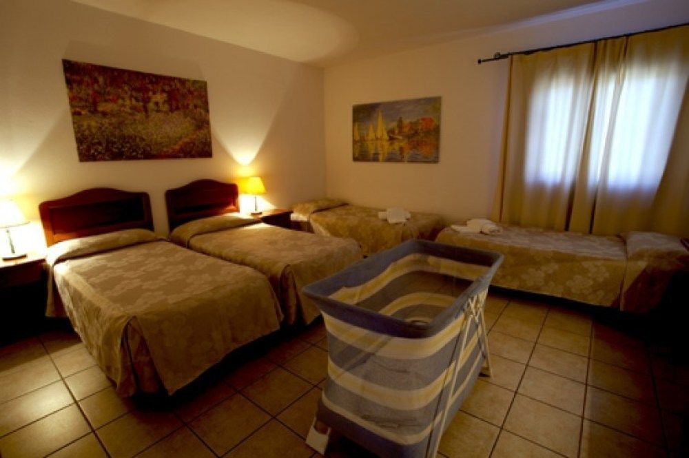 Hotel Moderno Olbia Exterior photo